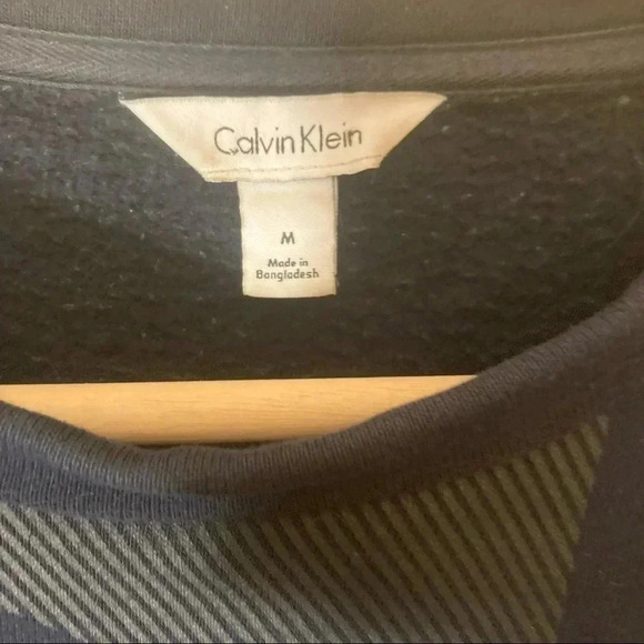 Calvin Klein grey striped navy sweatshirt - Picture 4 of 7